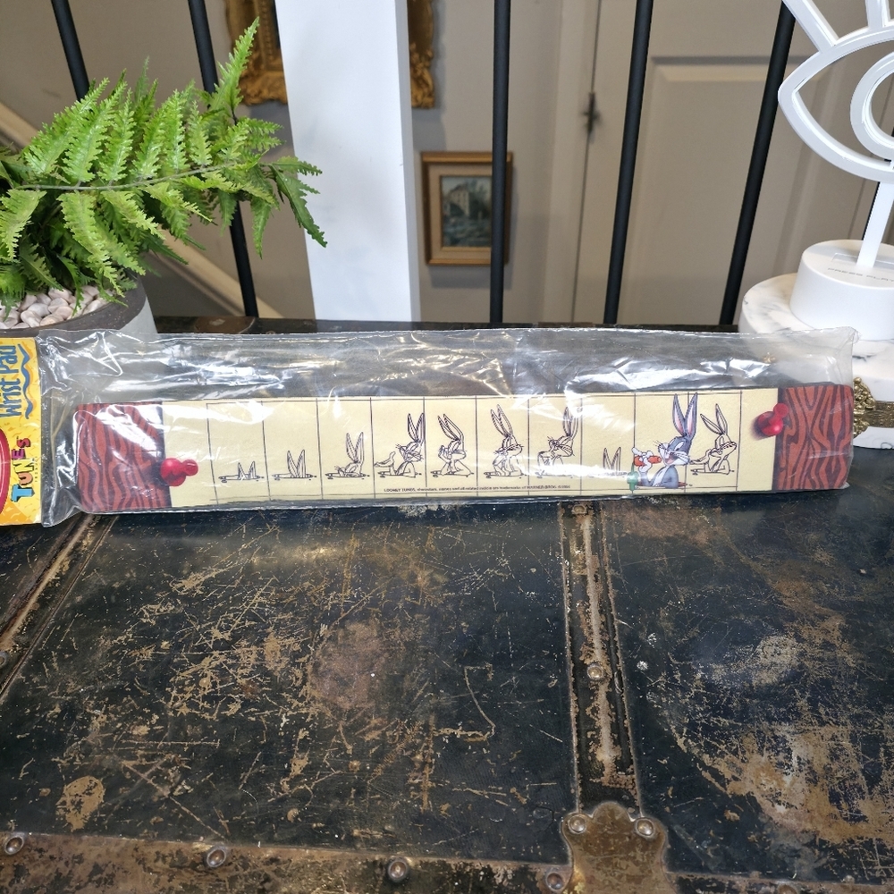 Sealed Vintage Looney Tunes Keyboard Wrist Pad Bugs Bunny NOS